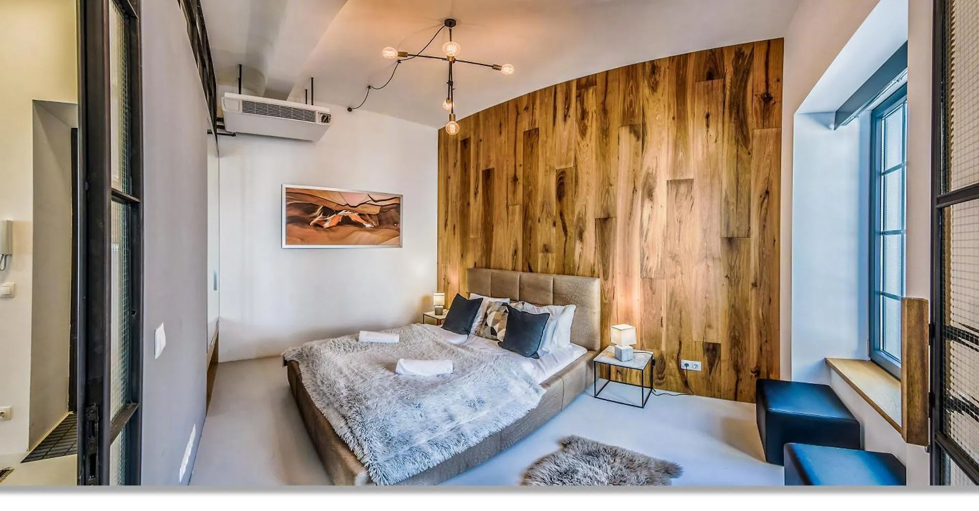 Loft Astoria Suites By Vagabond Budapest Apartment